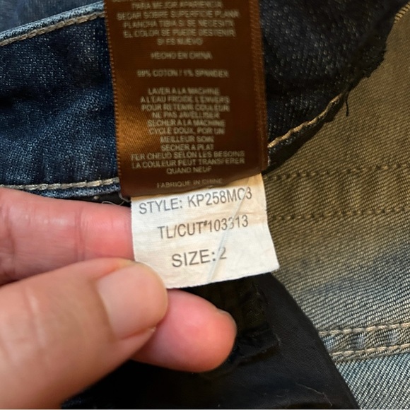 ✨SOLD✨KUT FROM THE KLOTH Women’s 2 Bootcut Mid Rise Jeans - Picture 14 of 14